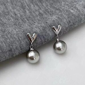 3/$40 NWT French Grey Imitation Pearl Earrings